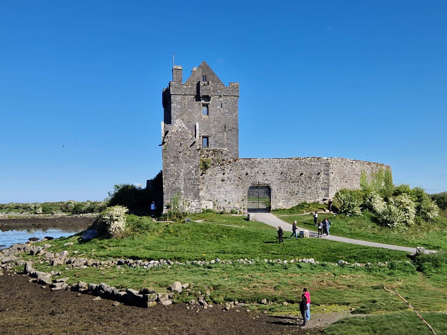 Dunguaire Castle