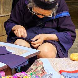 Und genäht wird auch.