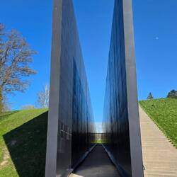 Das Denkmal soll den Weg nach Sibirien symbolisieren