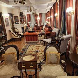 Sitting rooms at Elgin hotel