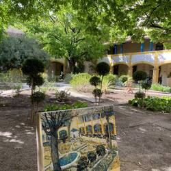 Heute ein Kulturzentrum, früher ein Hospital, in dem Van Gogh Patient war und gemalt hat