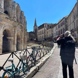 Germane bewundert römische Architektur in Gallien