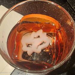 Fancy logo-branded ice in the lounge! This explains the high cost of air travel 😉