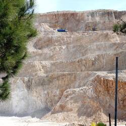 Imponierender Steinbruch