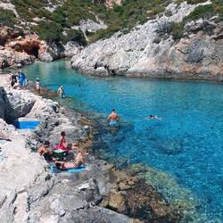 Nur Fels zum liegen.