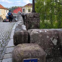 über die Brücke von Caldas de Reis verlassen wir den kleinen Ort