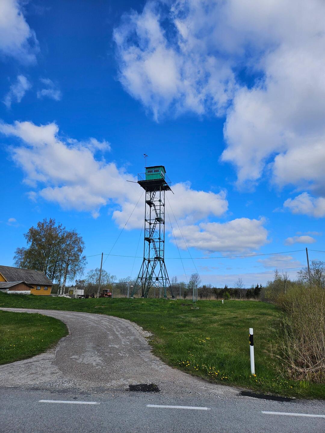 Hochsitz? Baumhaus? Leuchtturm?