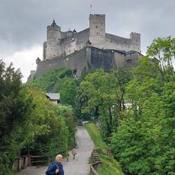 Dann geht's hinauf zur Festung Hohensalzburg.