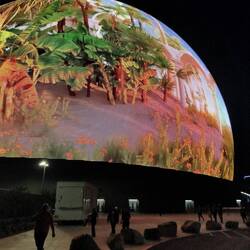 The Sphere von aussen