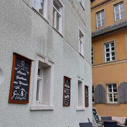 Praktisch zum Umfallen...Vom Wirtshaus ins Bett. Goethes Trink- und Diskutierort gleich nebenan