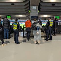 Die wenigen Polizisten hatten nichts zu tun.