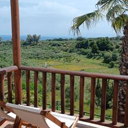 OG mit beschattetem Balkon