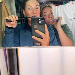 Zahnhygiene wird auch im Zug Ernst genommen 😎