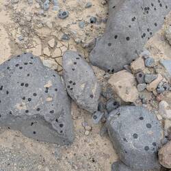 Nur ein paar Tropfen, aber technisch ist es schon Regen. 😊 Etwas weiter regnet es dafür richtig.