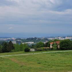 First view of the cathedral, in the distance.