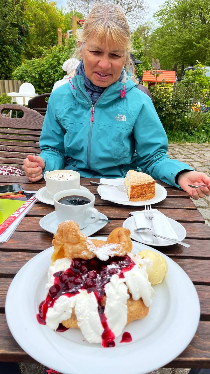 Hofcafe Katharinenhof - Riesen-Windbeutel