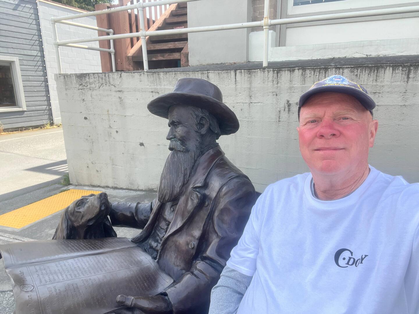 Photo op with Friday Harbor founder and his dog, Edward Warbass andBob
