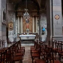 Die ganze Kirche hatte eine interessante Bestuhlung