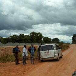 ...ein typisches Minitaxi/Minibus... ...Sardienen haben mehr Platz in der Büchse...