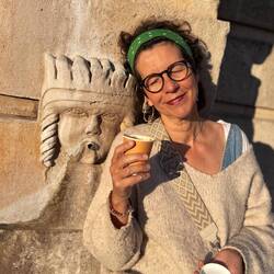 Wenn der doch nur Cappuccino spenden würde....