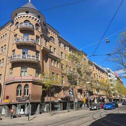 Alte hübsche Häuserfronten.