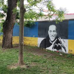 Behind the grand Russian memorial, an informal tribute to Navalny and Ukraine