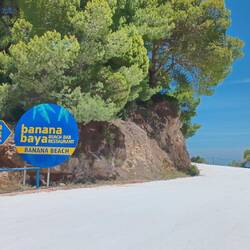 Banana Beach ... free shaded parking