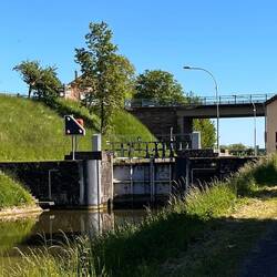 Saarkanal, Ecluse 17 hinter Bissert in Sichtweite zu unserem Liegeplatz