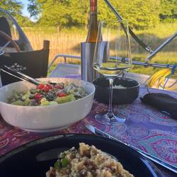 Abendessen an Bord der Solaris