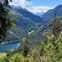 Aber der Steig hat tolle Fernblicke.