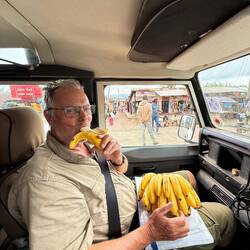 Welcome to Banana Paradise! Udo ist glücklich! Endlich Bananen!