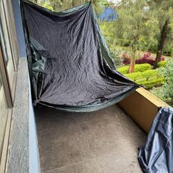 Aufräum- und Trocknungsarbeit für die vergangene Nacht