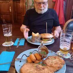 lecker Abendessen im Hummels Brauhaus