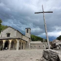 da braut sich etwas zusammen