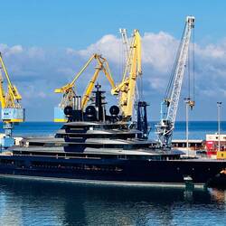 Wenn ich mal Oligarch werde, dann kaufe ich mir auch so ein Schiff…