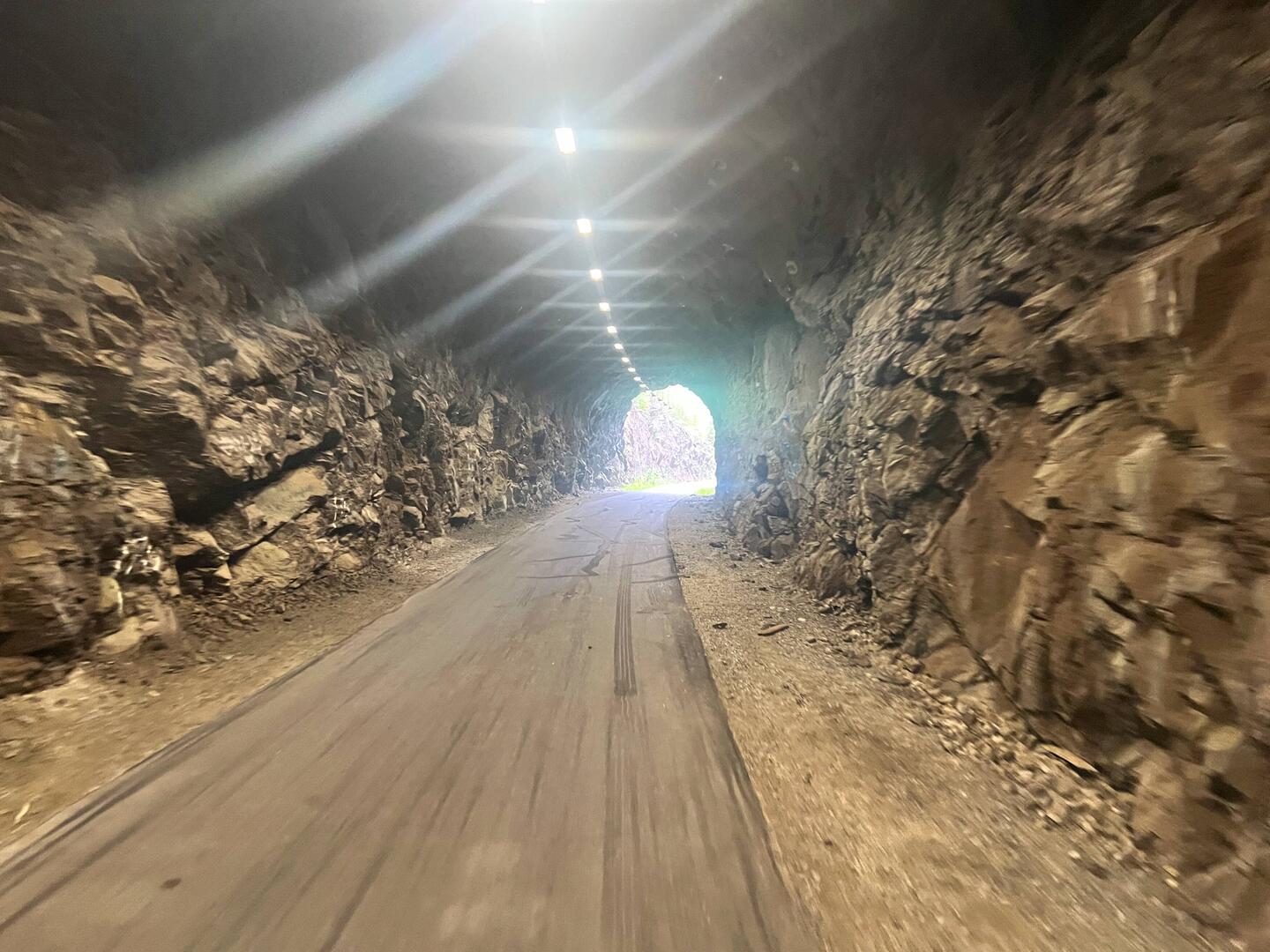 Mein erster Tunnel auf dieser Tour.