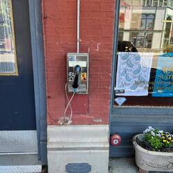 Wonder if this payphone still works?