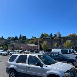 Downtown businesses on water front, while residential is on bluff.
