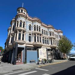 Another neat old building, this one a hotel.