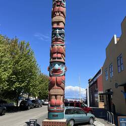 Totem pole at front of Northwest Maritime Center