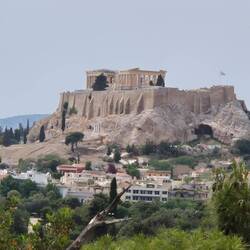 Blick vom obersten Rang auf die Akropolis