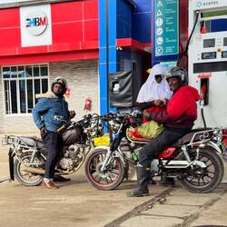 Tanzania hat eine große muslimische Gemeinde. Dementsprechend ändert sich die Bekleidung.