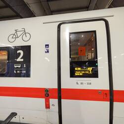 Türstörung und fast alle Fahrradstellplätze sind reserviert