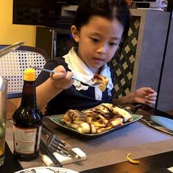 Tep et sa crêpe banane choco