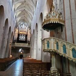 Blick zur Orgel.