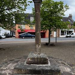 Mercat Cross-Market cross from 1430. Cross & Crosslet not restored