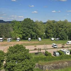 Plenty of overflow parking for motorhomes