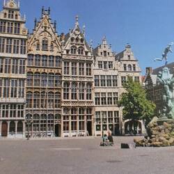 Charakteristische Giebelhäuser am Grote Markt