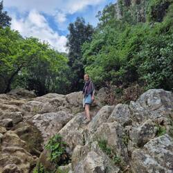 🧗🏼‍♀️Tolle Kletterfelsen zum Wasserfall🪨