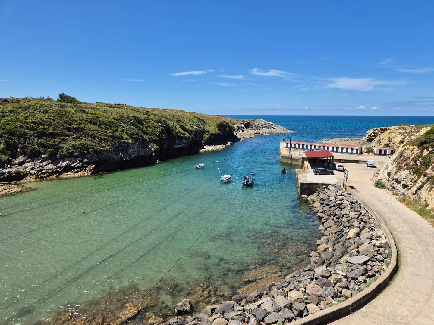 Der Hafen von Porto Covo